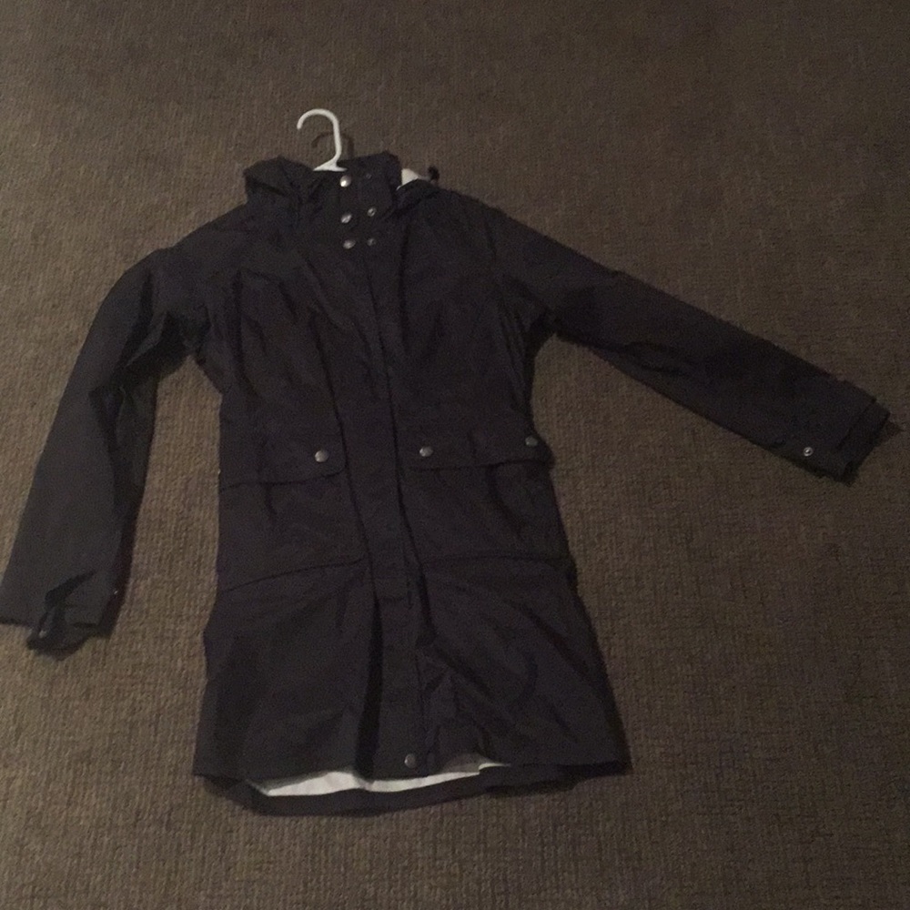 Patagonia women’s torrentshell city coat